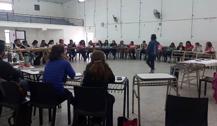 Fotografía Se realizó la Capacitación docente Introducción a una ESI en clave