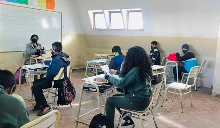 Luego del receso invernal alumnos y docentes volvieron a las aulas