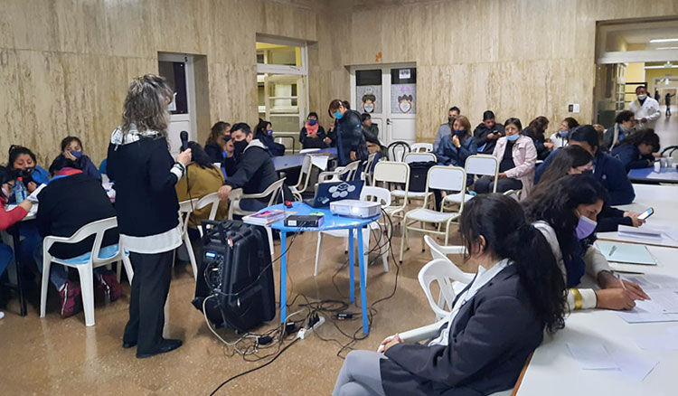 Fotografía El Hogar Escuela se capacitó en ESI