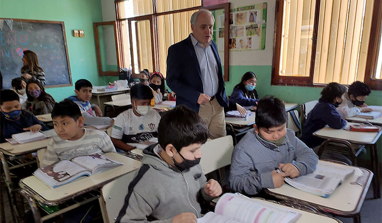 Fortalecen la lectoescritura en estudiantes de primaria de Yrigoyen