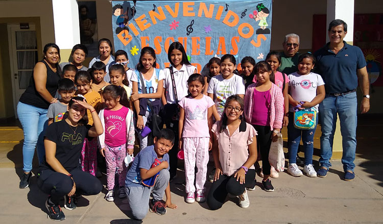 Fotografía Más de 3 mil niños y adolescentes participan de las actividades de Escuelas Abiertas