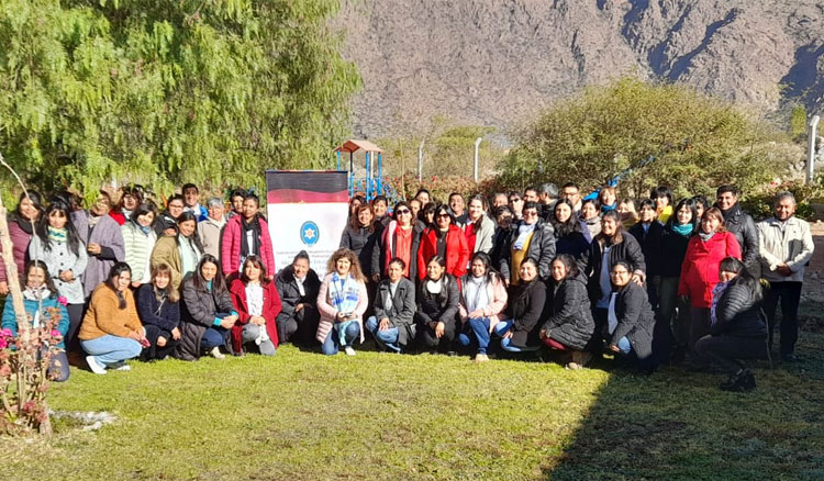 Fotografía Integrantes del programa de alfabetización se reunieron con docentes de los Valles Calchaquíes