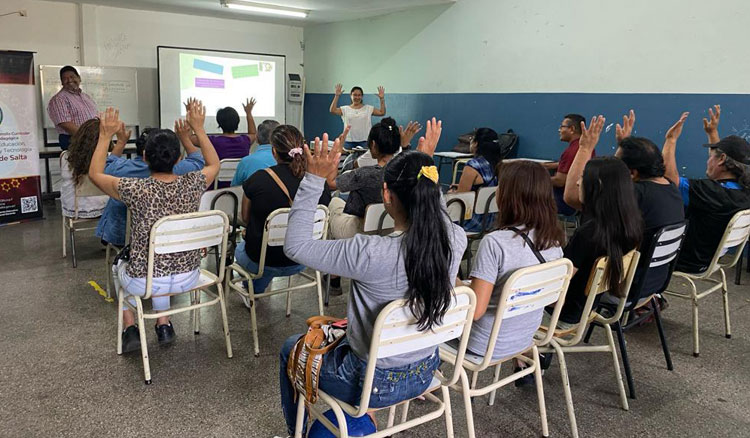 Fotografía Finalizaron con éxito los talleres sobre el uso responsable de dispositivos tecnológicos