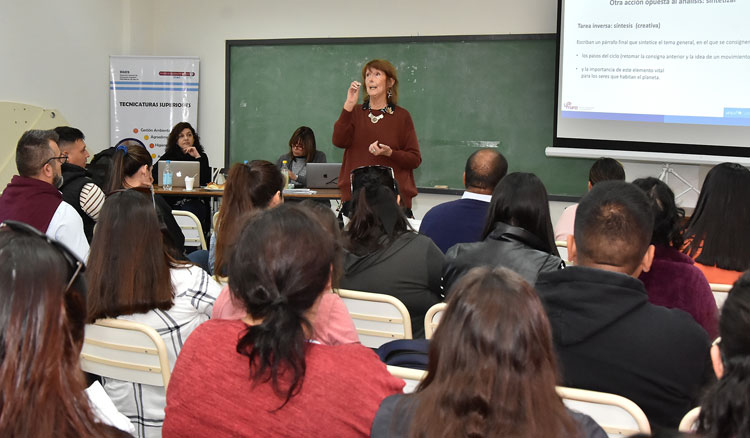 Fotografía: Educación y Unicef capacitan a docentes en alfabetización