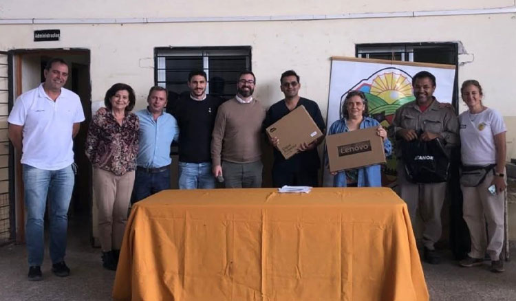 Fotografía: Escuela Técnica de Las Lajitas fue premiada por su gestión de envases fitosanitarios