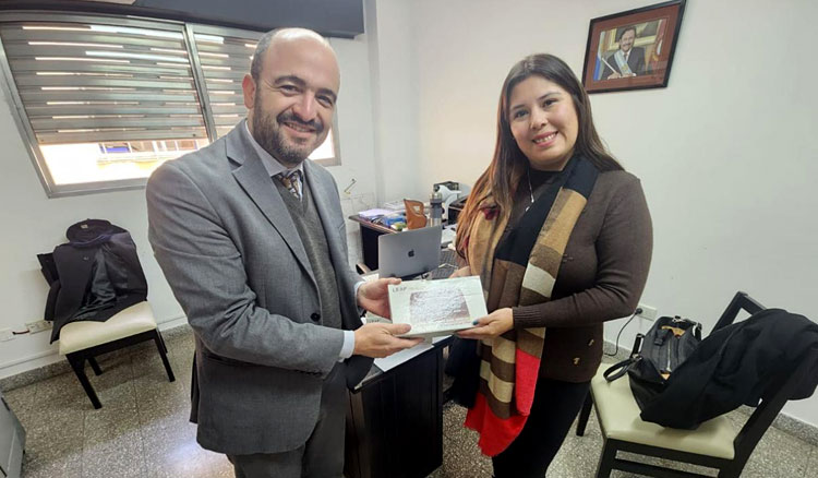 Se entregaron relojes para potenciar el ajedrez educativo Fotografía: Se entregaron relojes para potenciar el ajedrez educativo