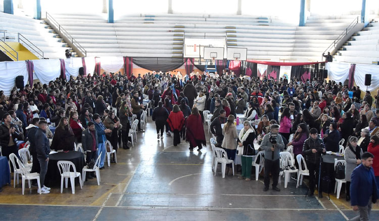 La educación de jóvenes y adultos: de la pedagogía a la contención y la escucha activa Fotografía: La educación de jóvenes y adultos: de la pedagogía a la contención y la escucha activa