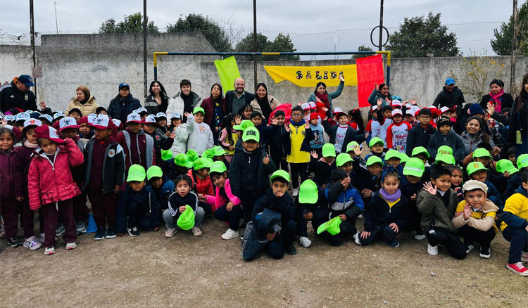 Alrededor de 400 estudiantes de Nivel Inicial participaron de Mini Atletas en Acción Fotografía: Alrededor de 400 estudiantes de Nivel Inicial participaron de Mini Atletas en Acción