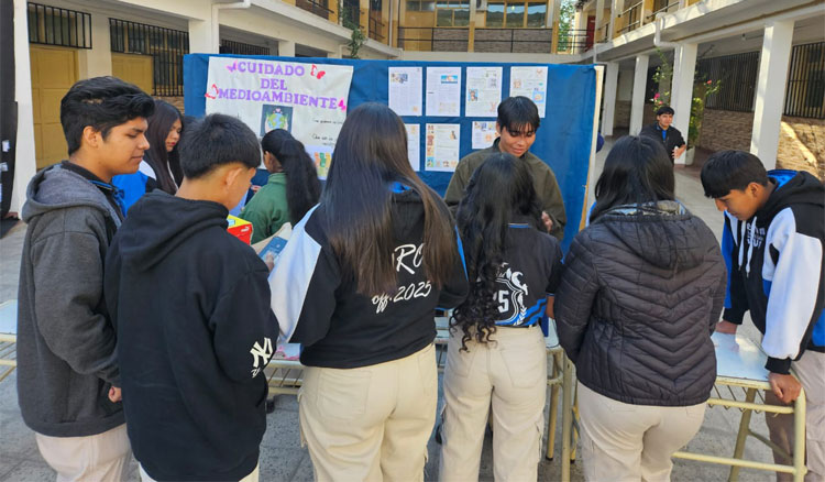 Fotografía: Estudiantes secundarios salteños celebran el Día del Estudiante Solidario