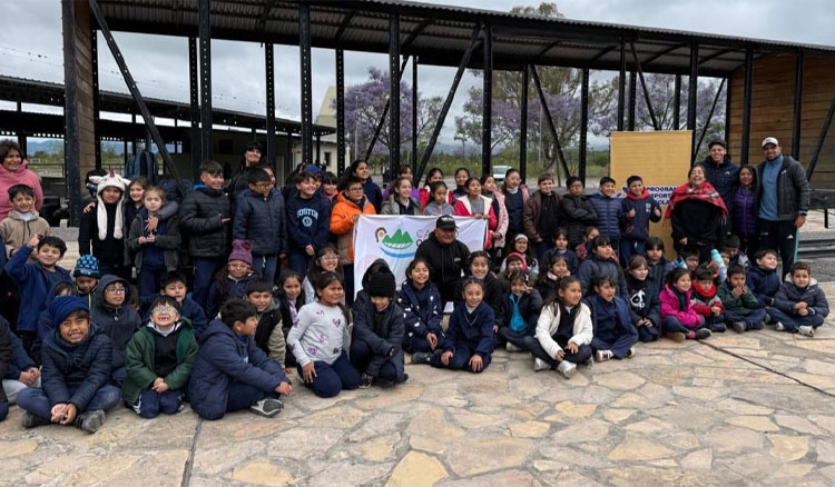 Fotografía: Alrededor de 80 estudiantes de primaria vivieron una experiencia educativa en el tren