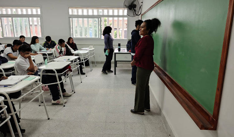 Fotografía: Más de 200 estudiantes cursan en el nuevo edificio del Colegio Secundario de Pinares