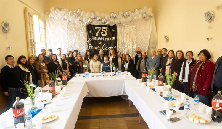 Fotografía: Dos instituciones educativas celebraron sus 75 años de trayectoria
