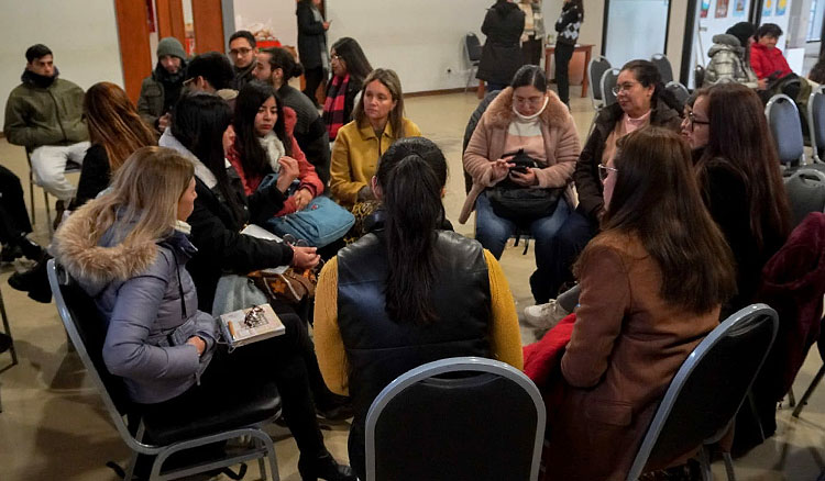 Capacitan a docentes para fortalecer la convivencia escolar