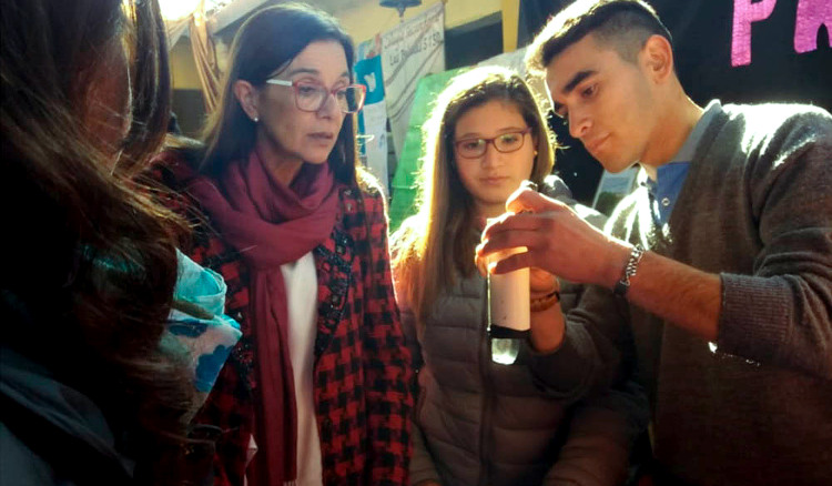 La Ministra de Educación inauguró en Cerrillos la Instancia Zonal de Feria de Ciencias