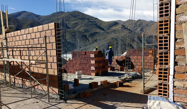 En paraje Poscaya se construye un nuevo edificio para el colegio secundario N° 5237