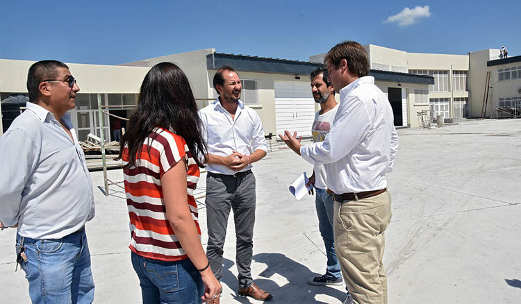 Nuevo edificio para la escuela técnica de San Francisco Solano