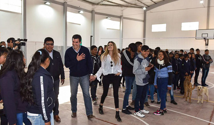 Urtubey inauguró un playón deportivo en el secundario de San Antonio de los Cobres